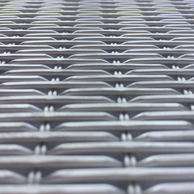 Architektonische Masche aus Silber aus Edelstahl für eine individuell angepasste Gebäudefassade
