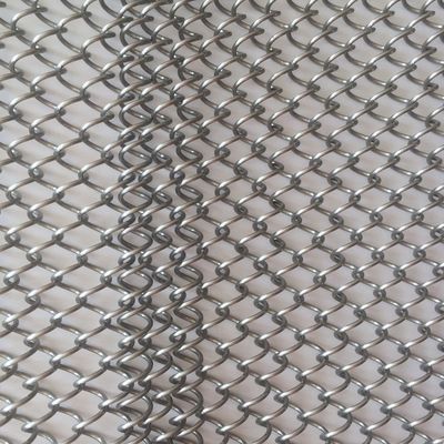Innenarchitektur 80% Offene Fläche Metall Spulen Draperie mit individueller Länge und 9mm Draht Pitch ISO9001 Zertifizierung