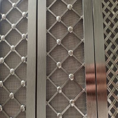 Metallische Architektur Gewebtes Drahtnetz Edelstahl Gewebtes Drahtnetz Gitter für Schränke Dekoration