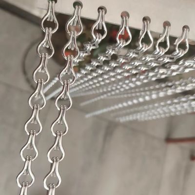 Measures 90x210cm Chain Link Wire Mesh Curtain Size  for Commercial Security Barriers