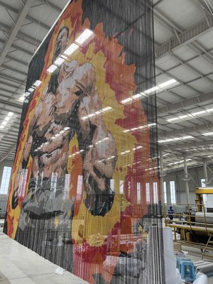 Kreativer dekorativer Aluminium-Kettenvorhang für Möbel- und Kunstinstallation, feuerfestes, anpassbares Metallgitter-Design