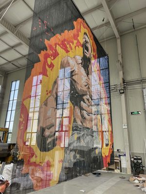 Kreativer dekorativer Aluminium-Kettenvorhang für Möbel- und Kunstinstallation, feuerfestes, anpassbares Metallgitter-Design