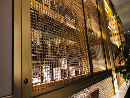 Architektonisches Metallgewebe in individueller Länge mit Korrosionsbeständigkeit, ideal für Fassadenverkleidungen und Innenwandpaneele